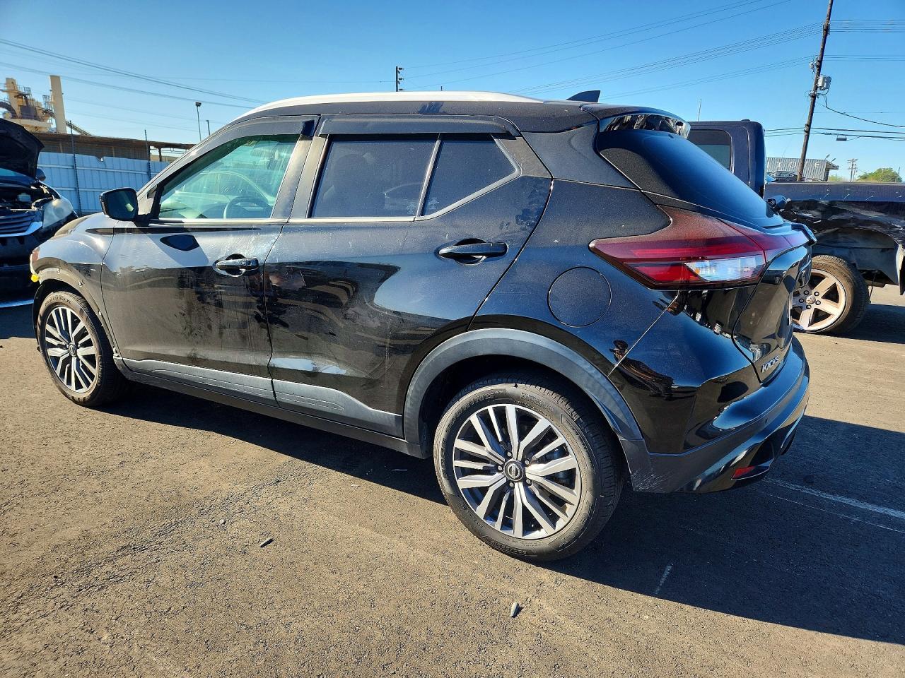 2021 NISSAN KICKS