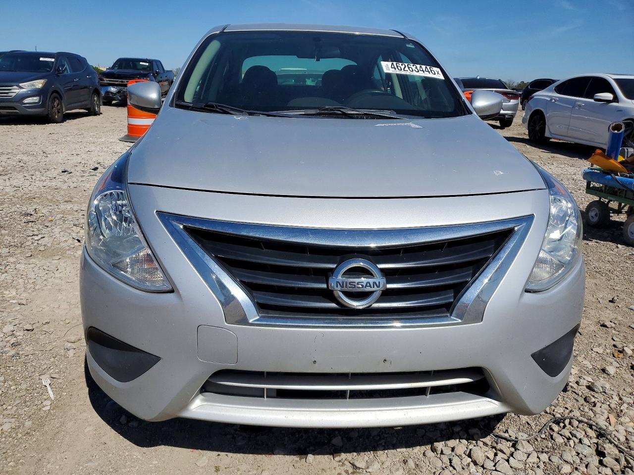 2019 NISSAN VERSA