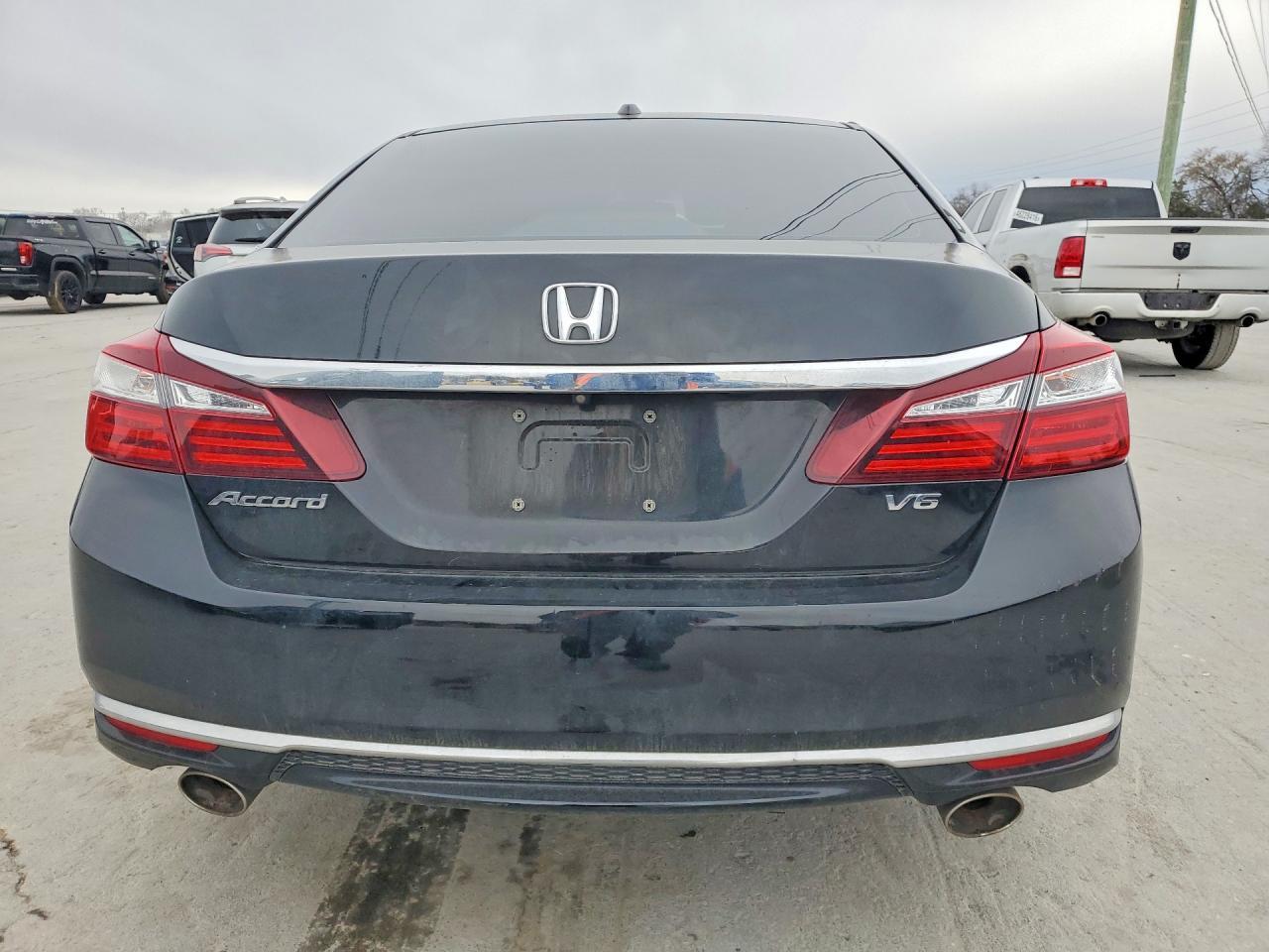 2016 HONDA ACCORD