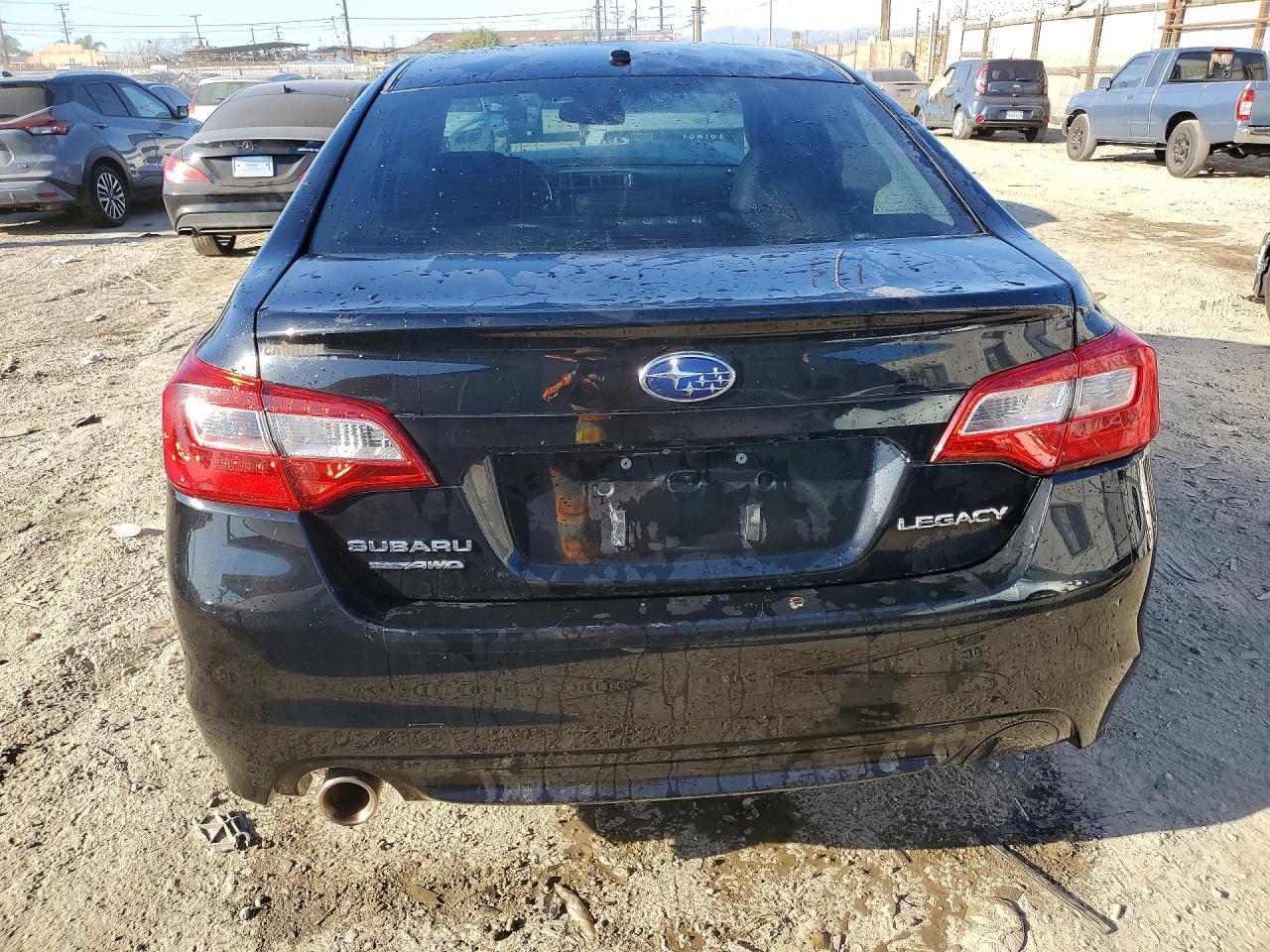 2015 SUBARU Legacy