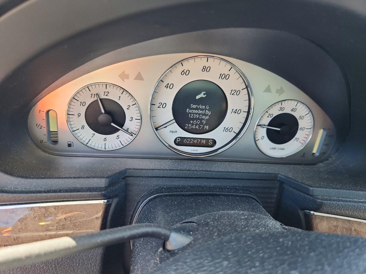 2009 MERCEDES-BENZ E-Class