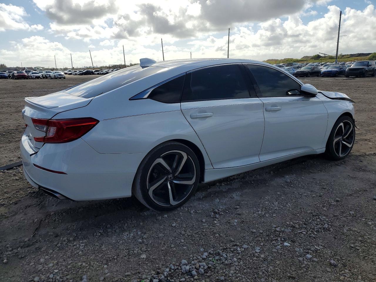 2019 HONDA ACCORD