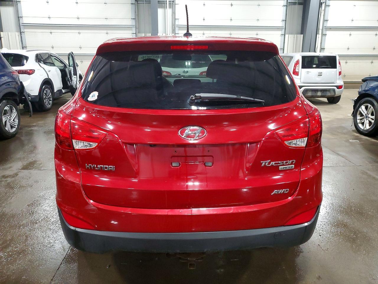 2011 HYUNDAI TUCSON