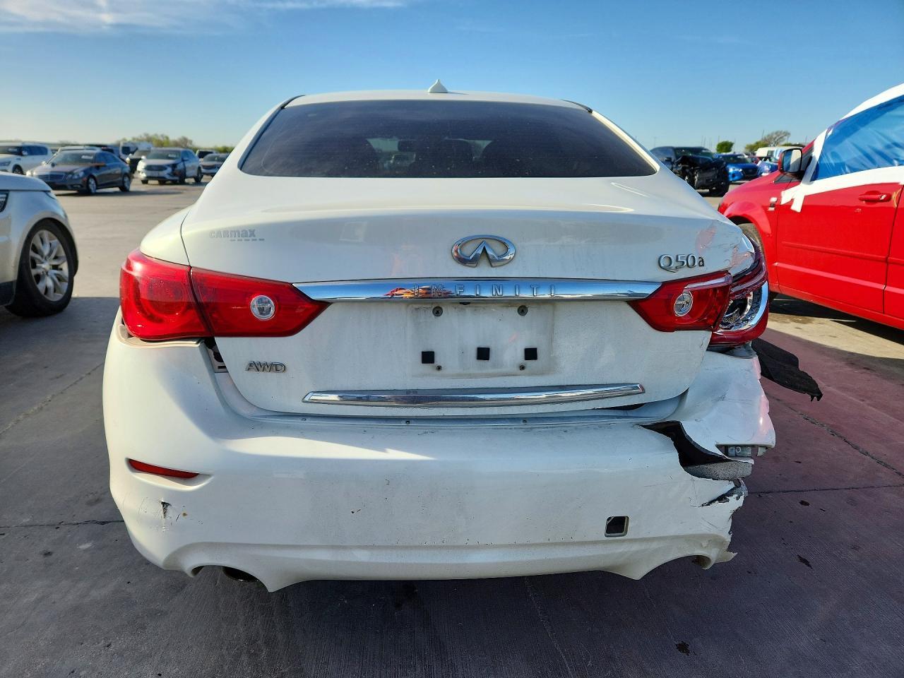 2015 INFINITI Q50