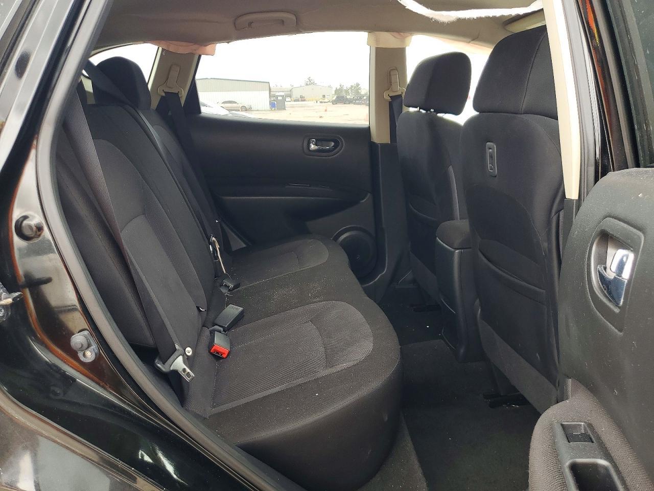 2013 NISSAN ROGUE