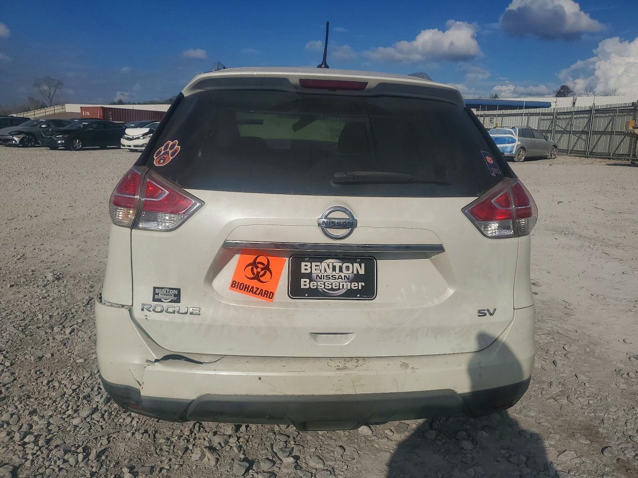 2016 NISSAN ROGUE