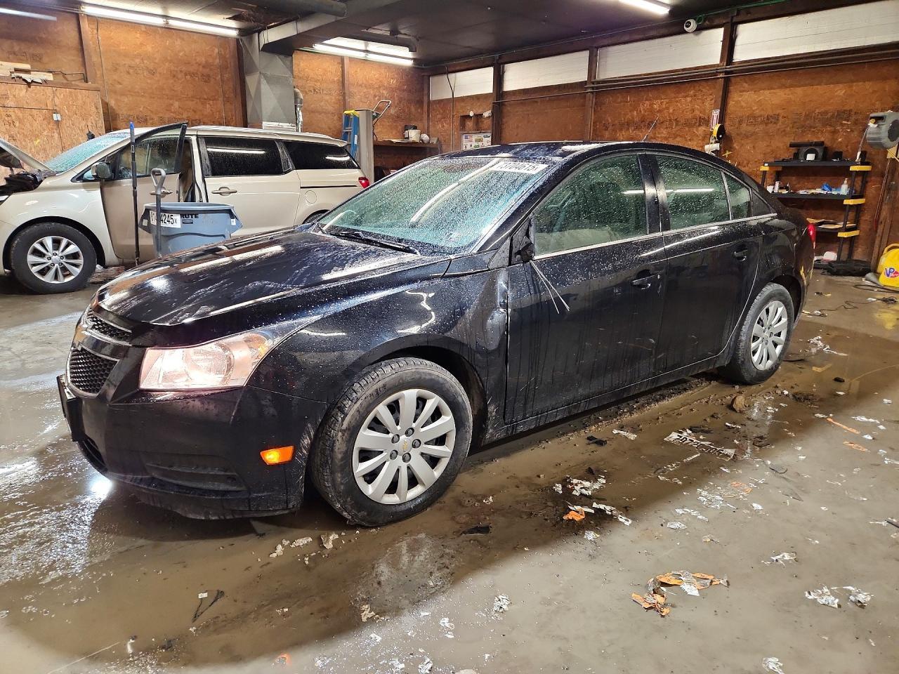 2011 CHEVROLET CRUZE