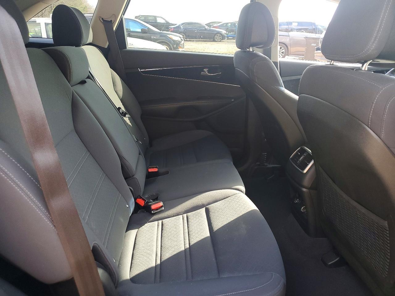 2016 KIA SORENTO