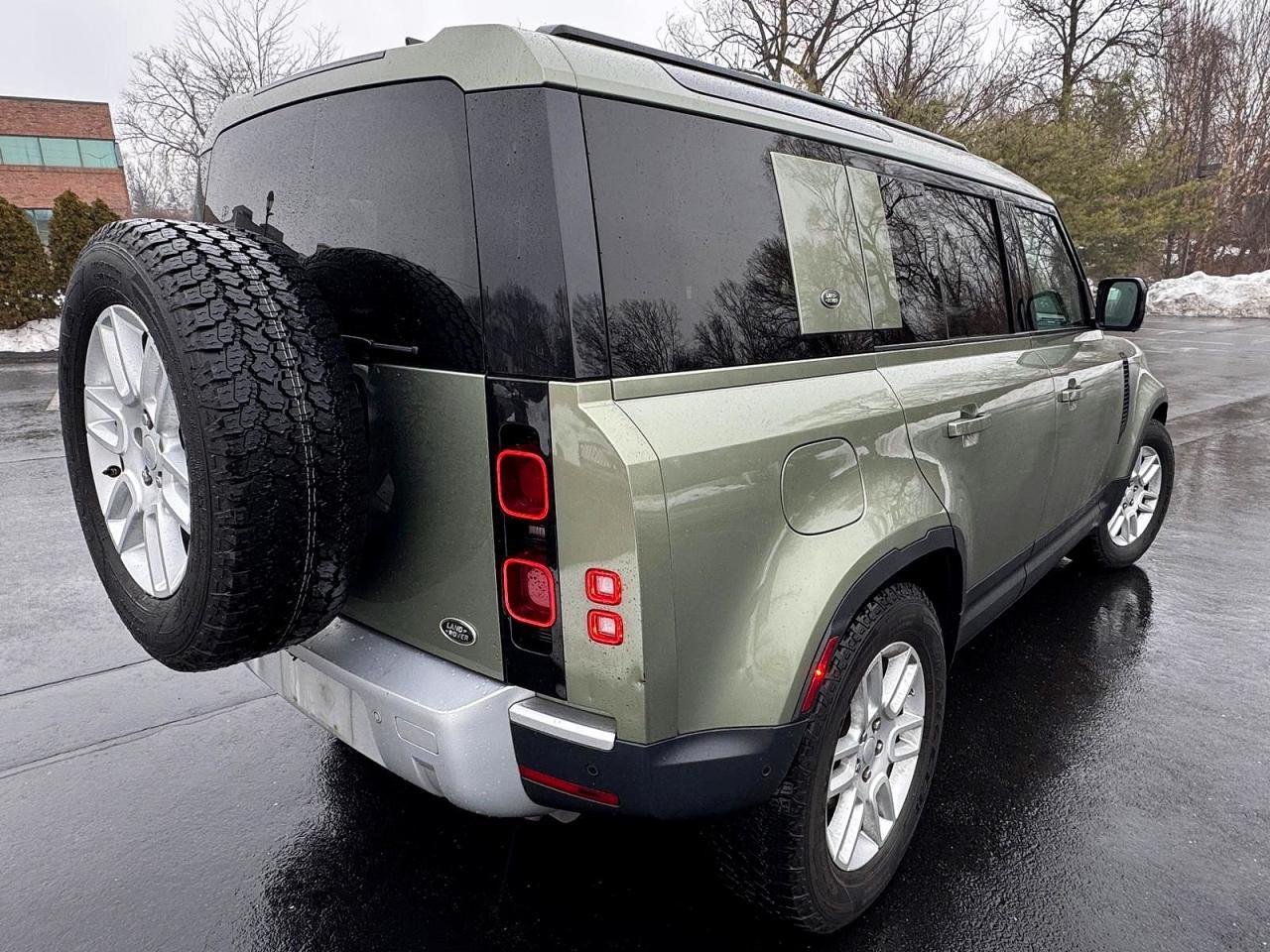 2020 LAND ROVER Defender