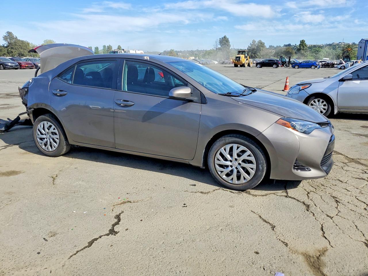 2018 TOYOTA COROLLA