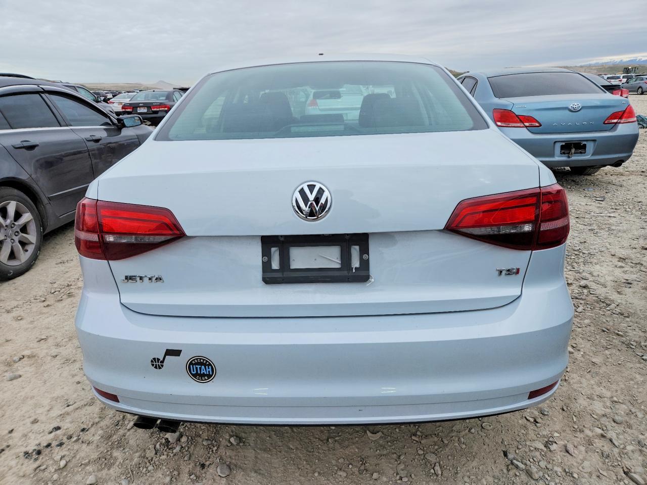 2017 VOLKSWAGEN JETTA