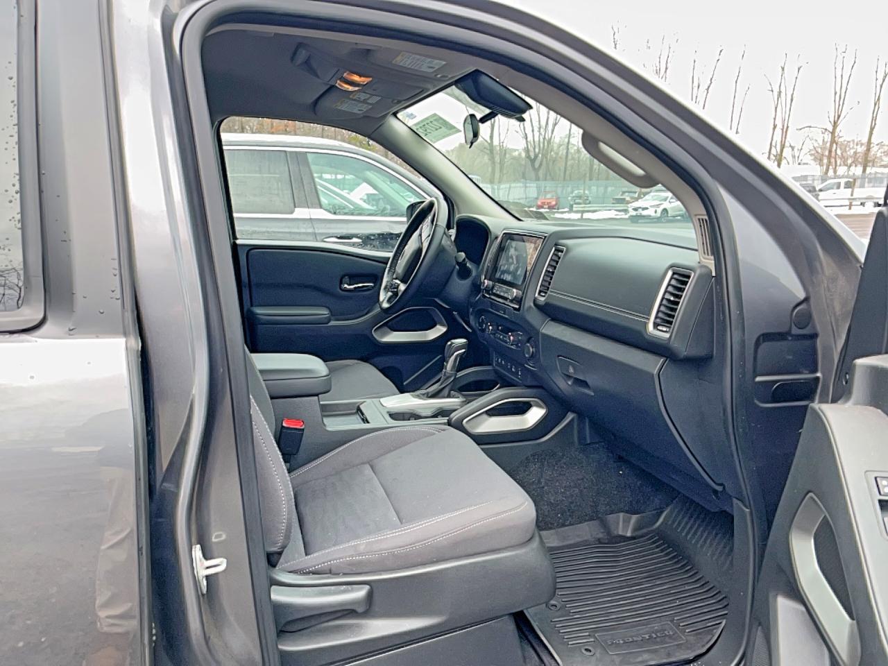 2023 NISSAN Frontier