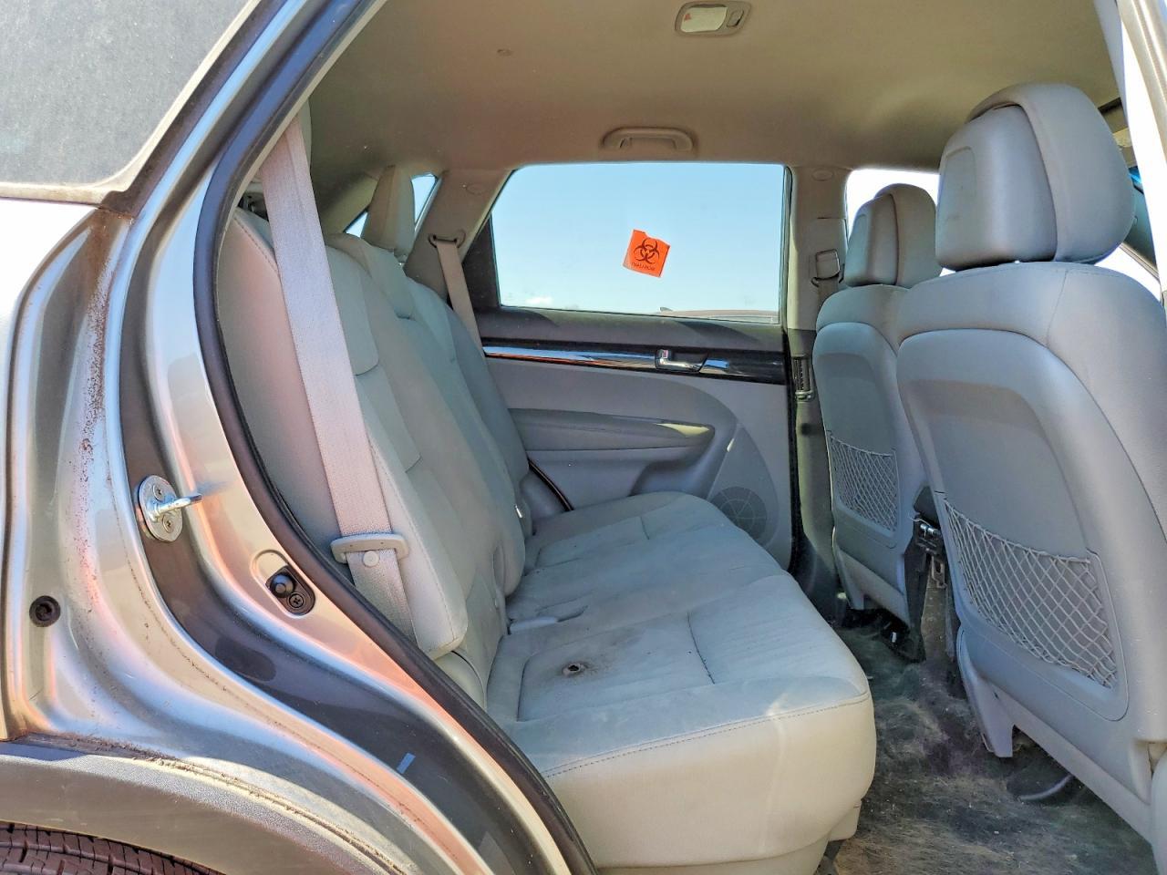 2013 KIA SORENTO