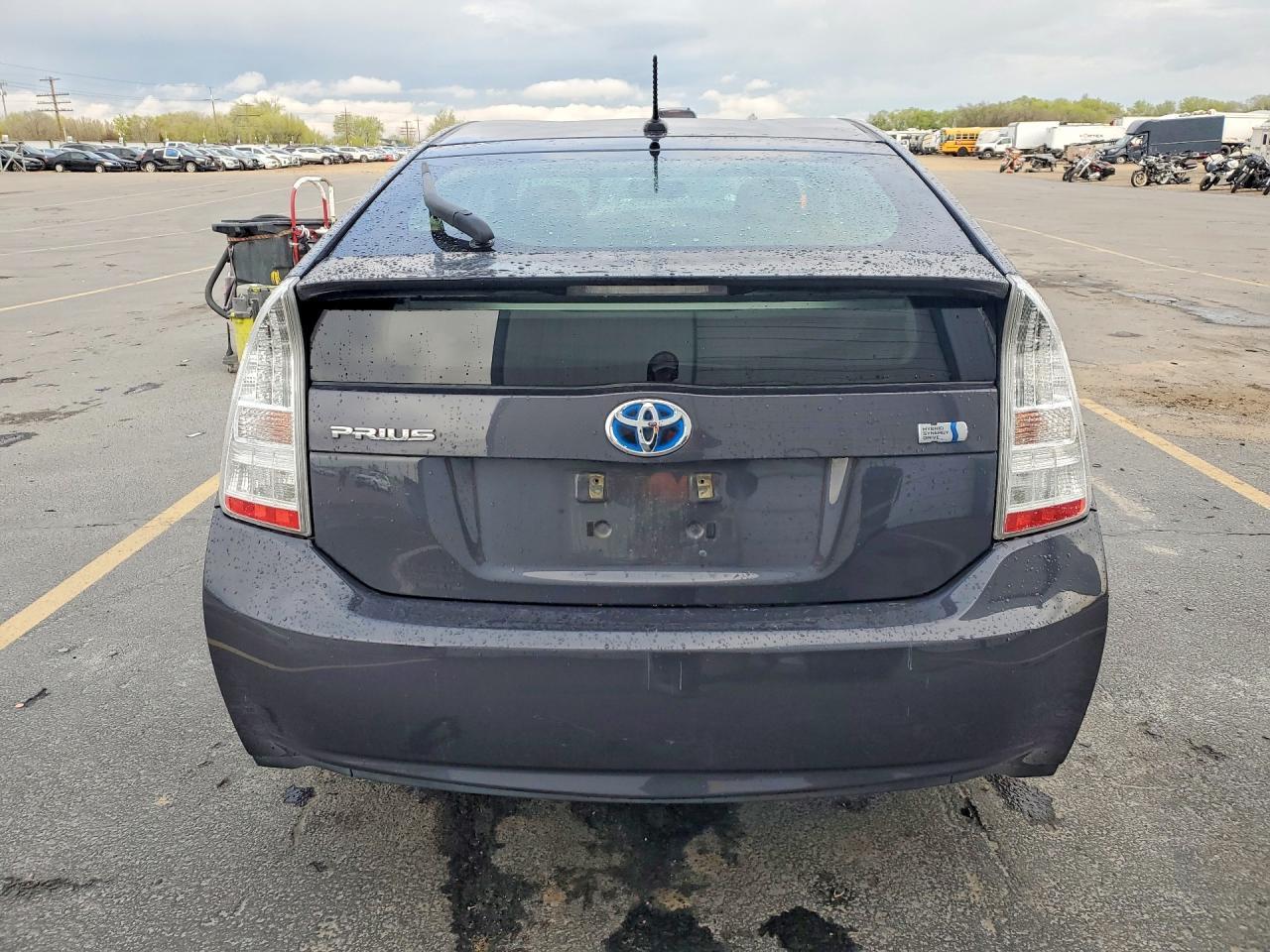 2011 TOYOTA PRIUS