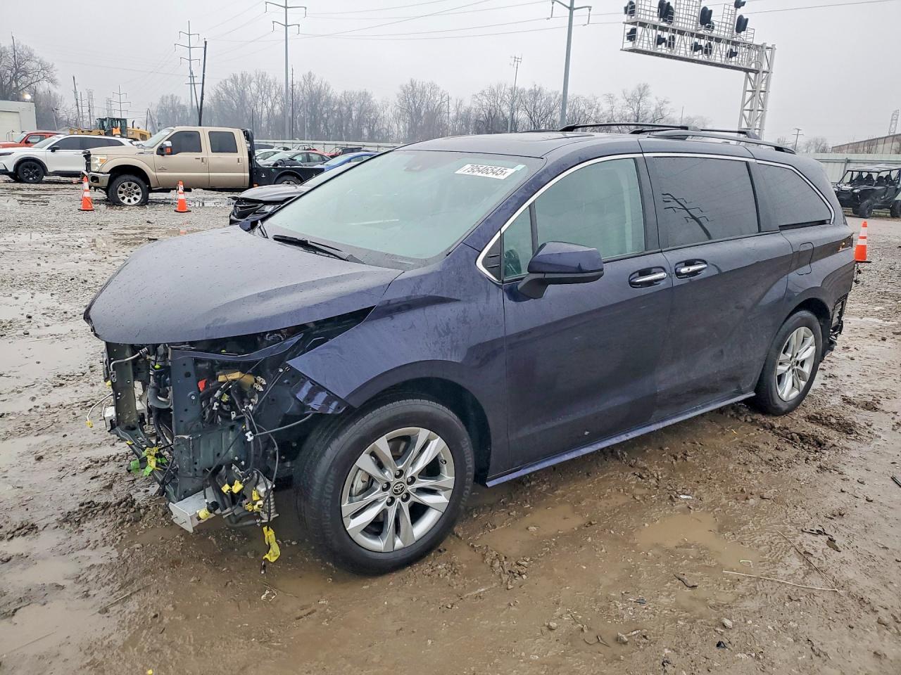 2022 TOYOTA SIENNA