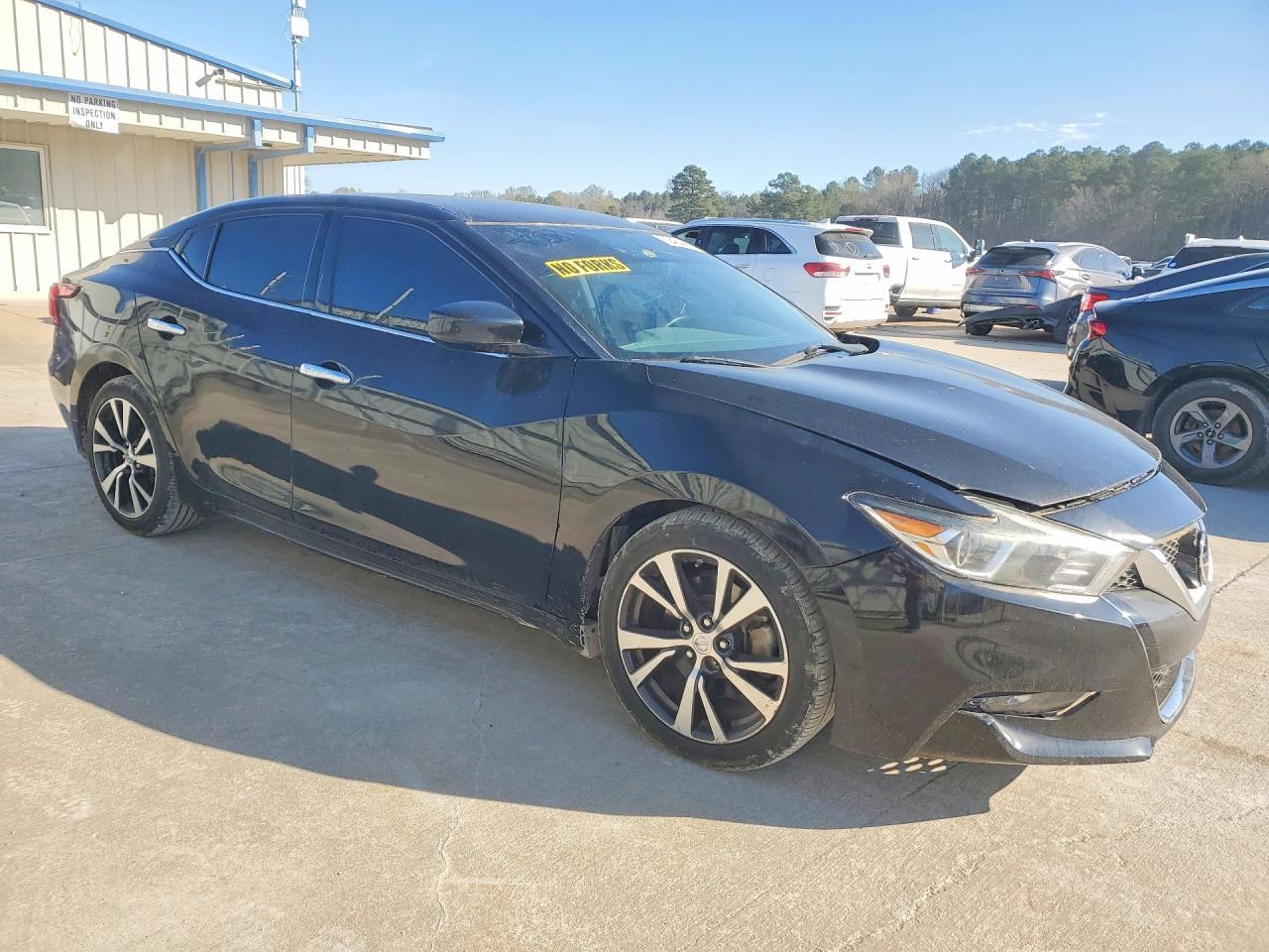 2016 NISSAN Maxima