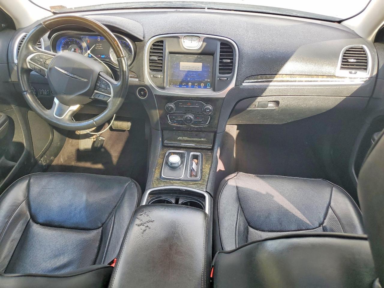 2016 CHRYSLER 300