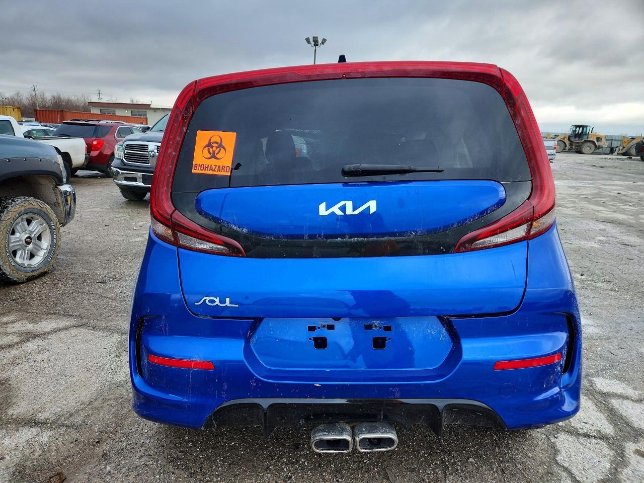 2022 KIA SOUL