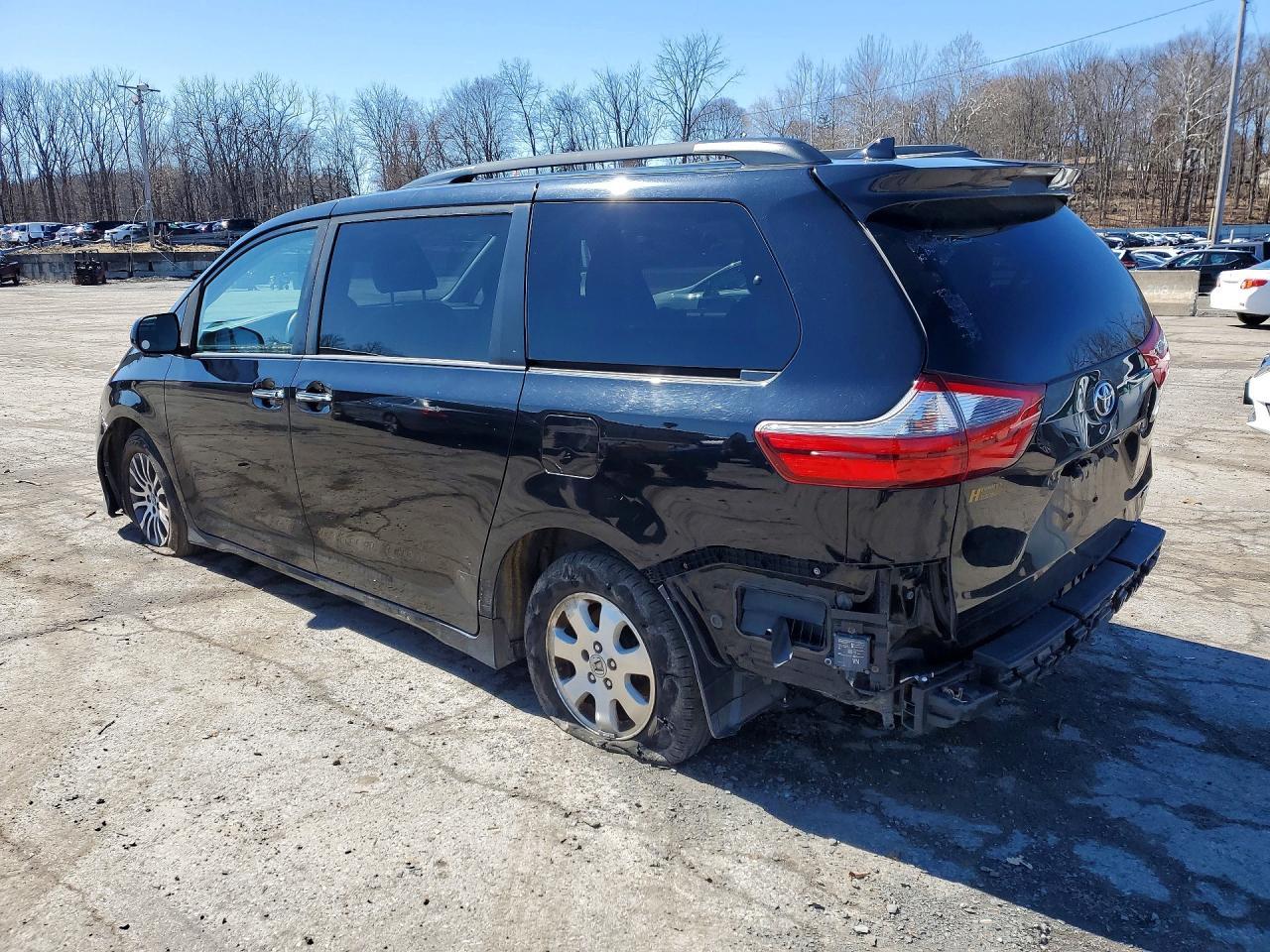2020 TOYOTA SIENNA