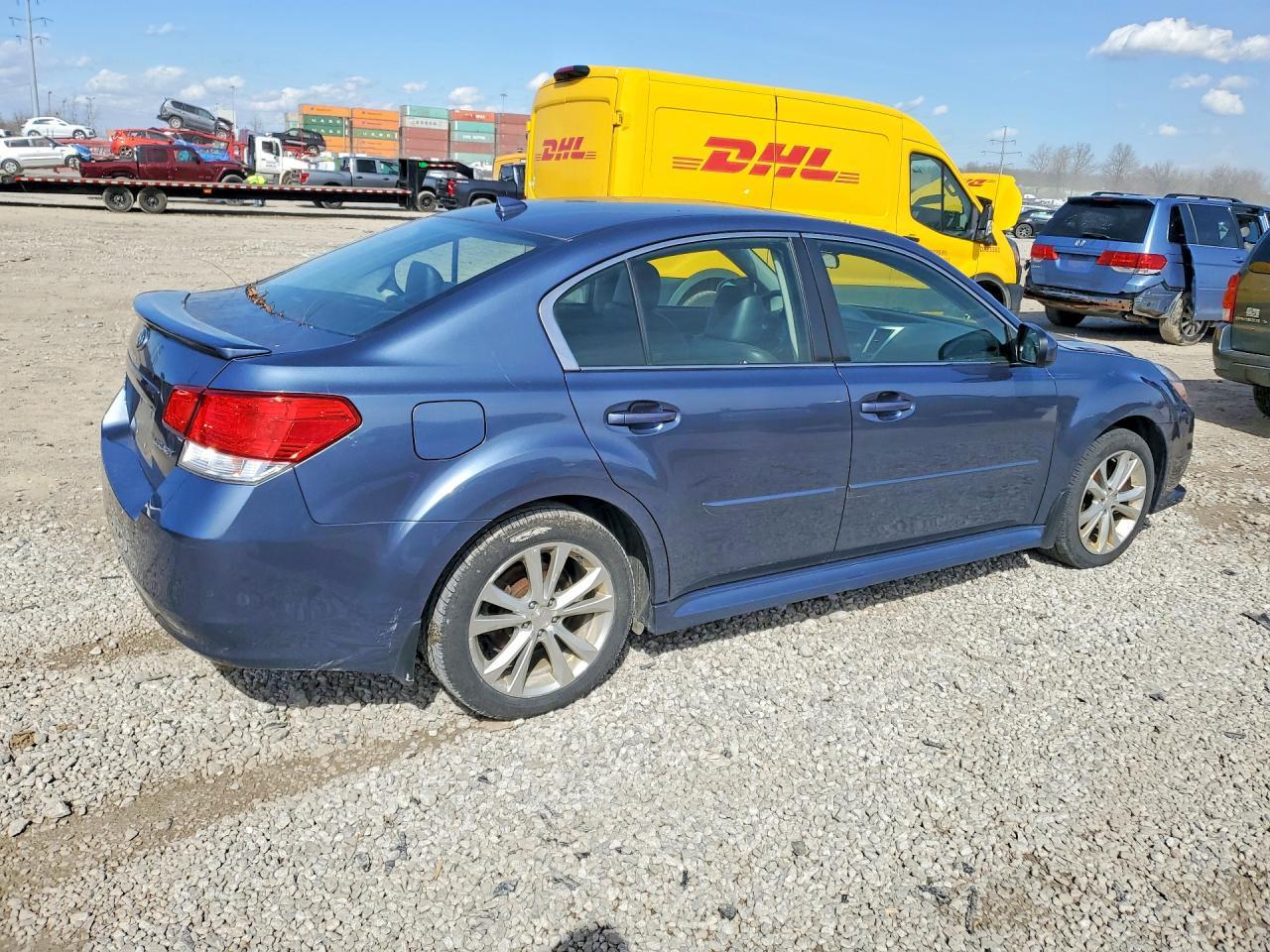 2013 SUBARU Legacy