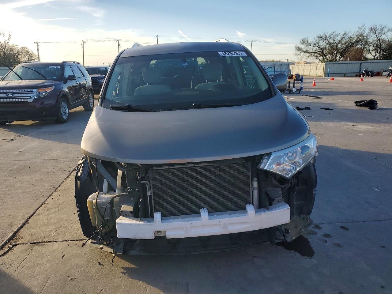 2016 NISSAN Quest