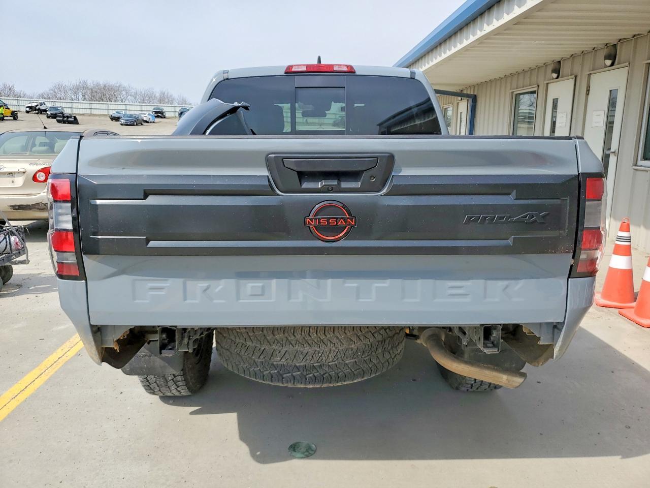 2025 NISSAN Frontier