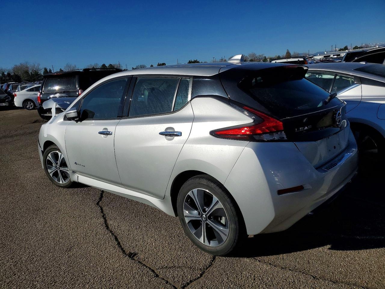 2018 NISSAN LEAF