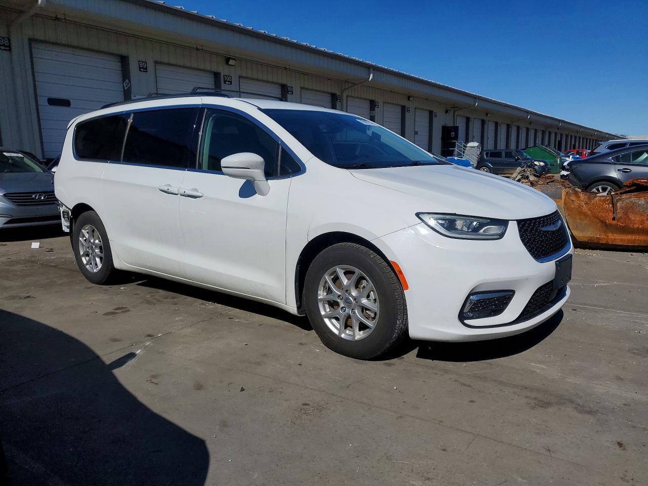 2022 CHRYSLER Pacifica