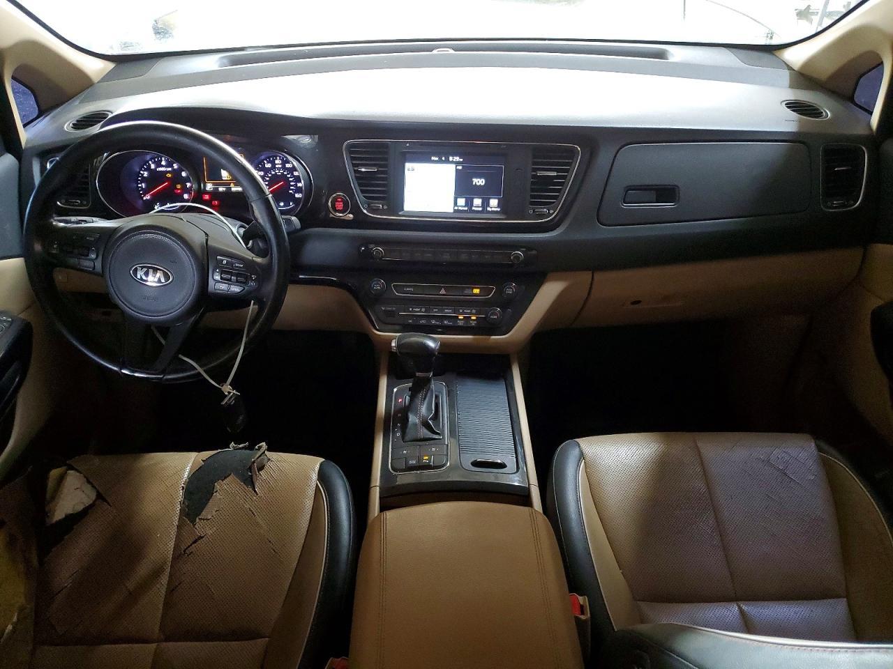 2018 KIA SEDONA