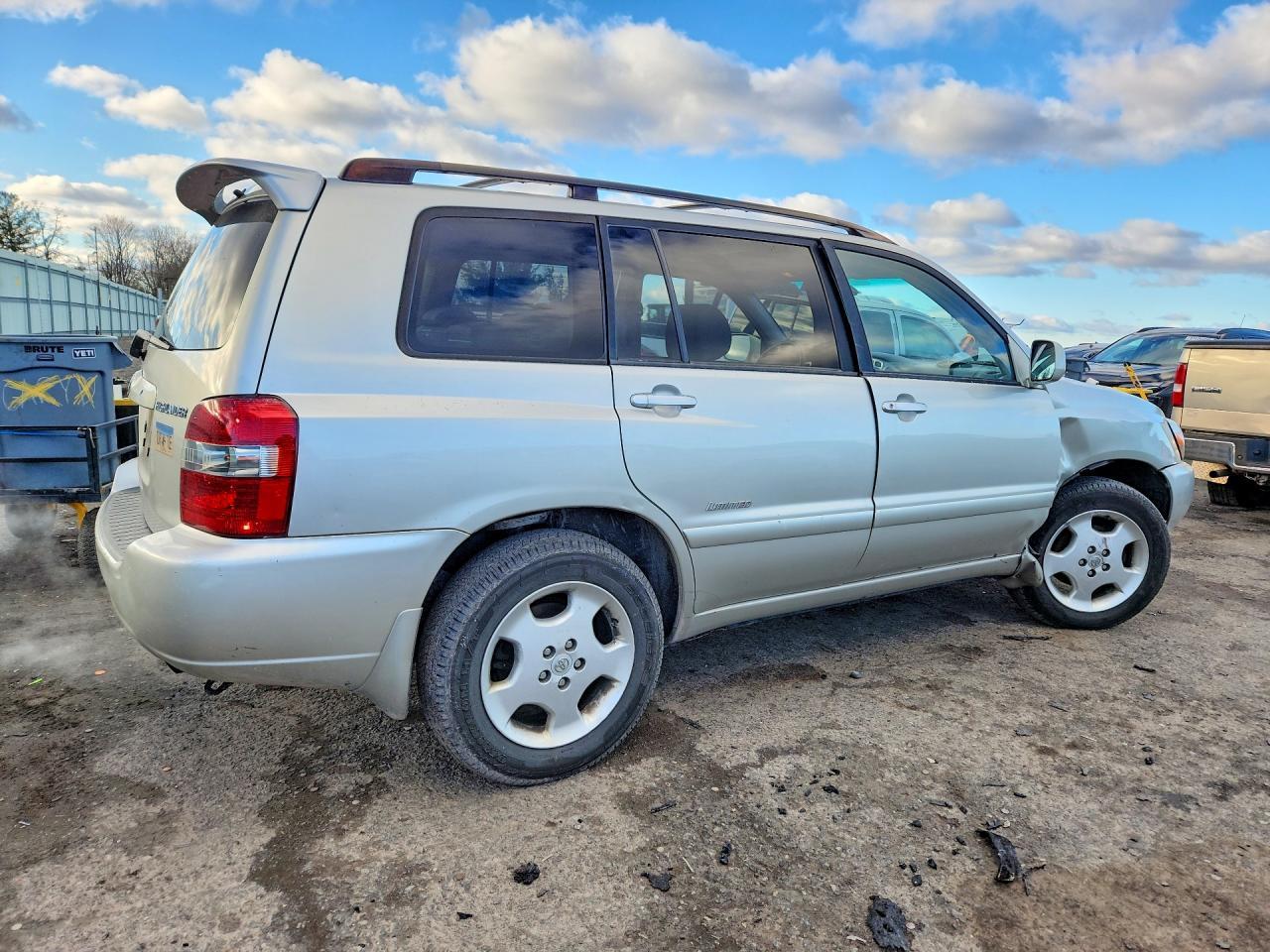 2006 TOYOTA HIGHLANDER