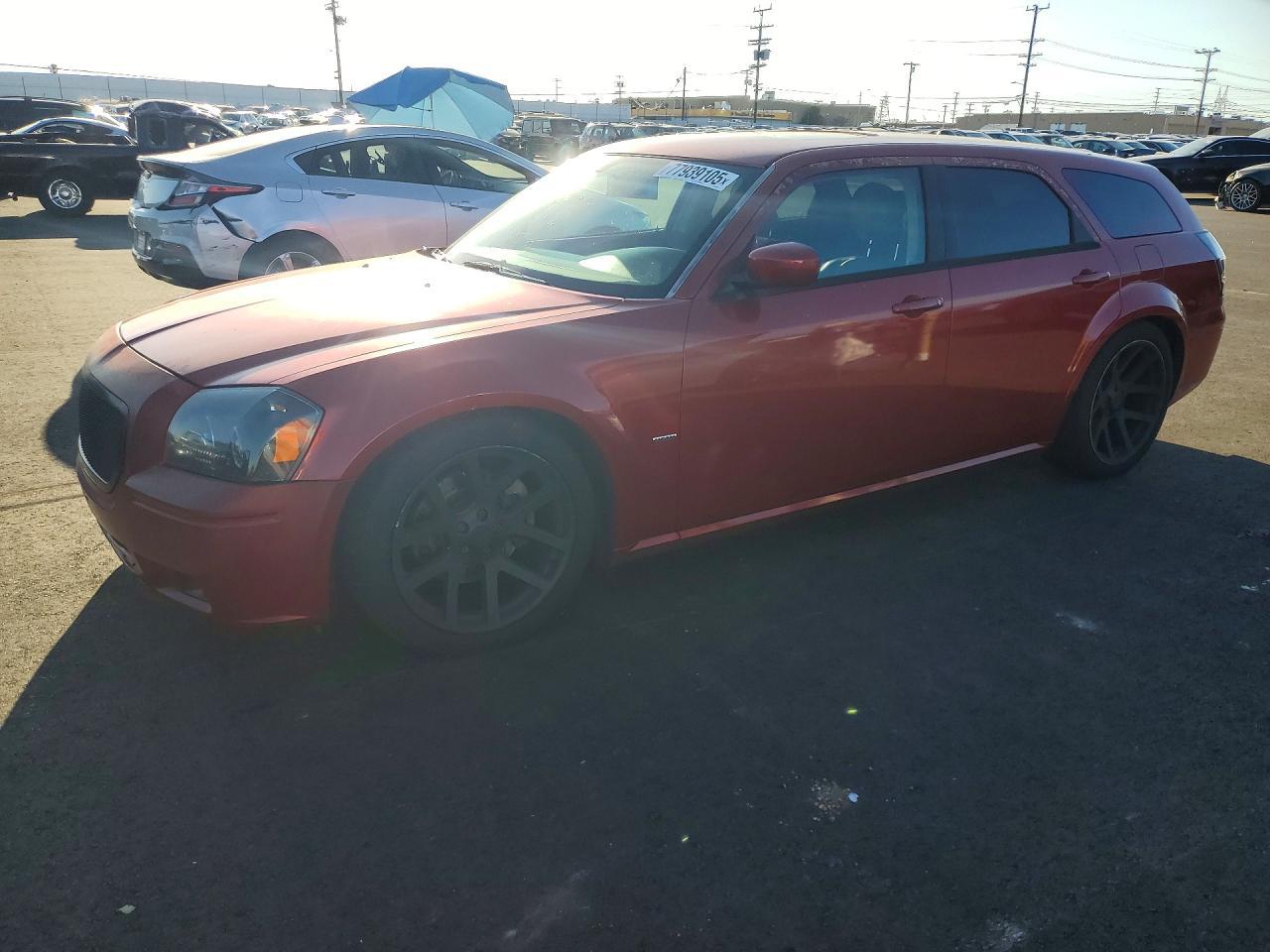 2005 DODGE MAGNUM