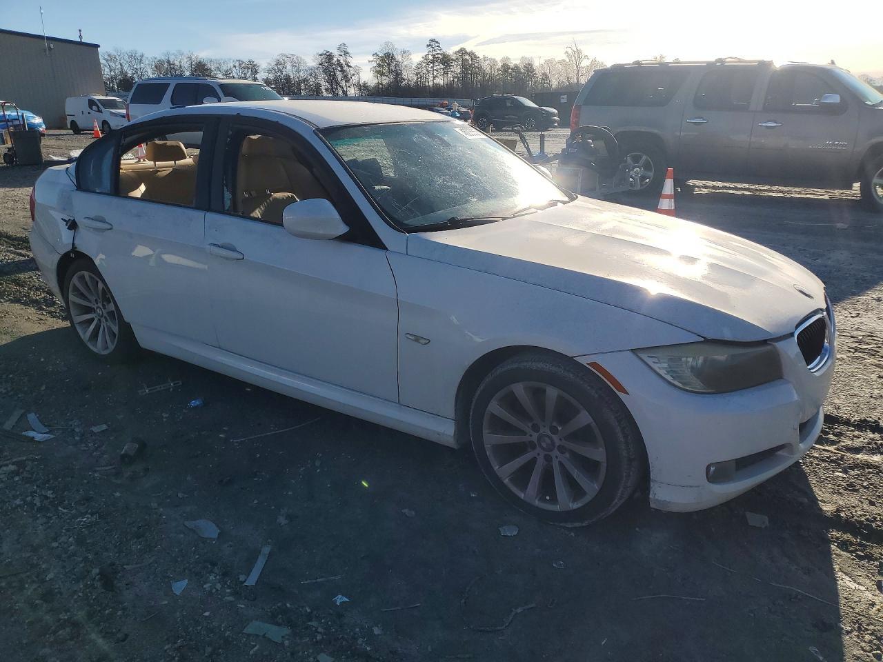 2011 BMW 3 SERIES