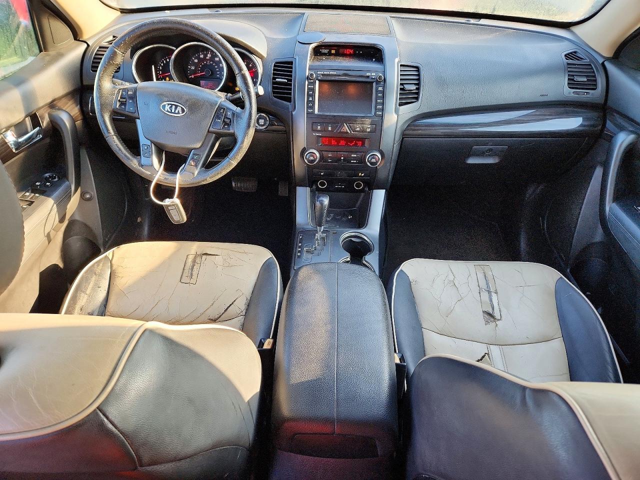 2011 KIA SORENTO