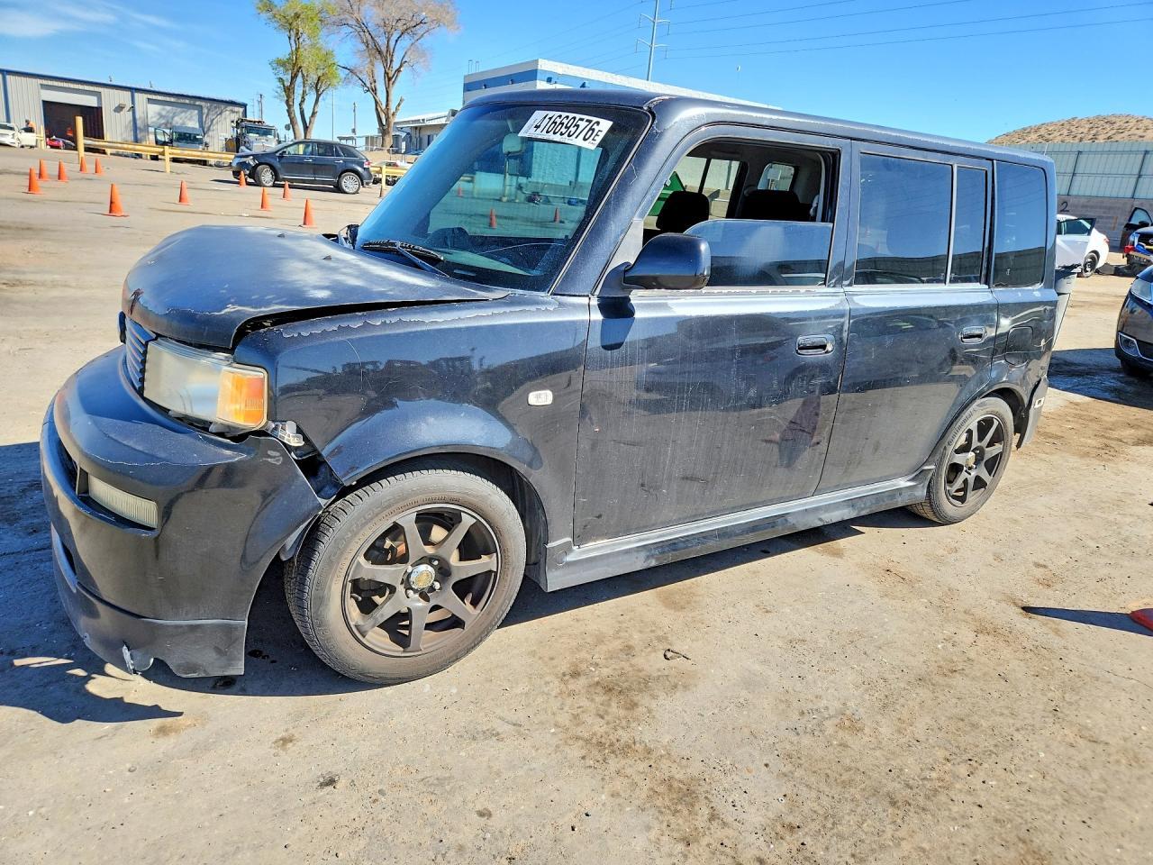 2005 SCION xB