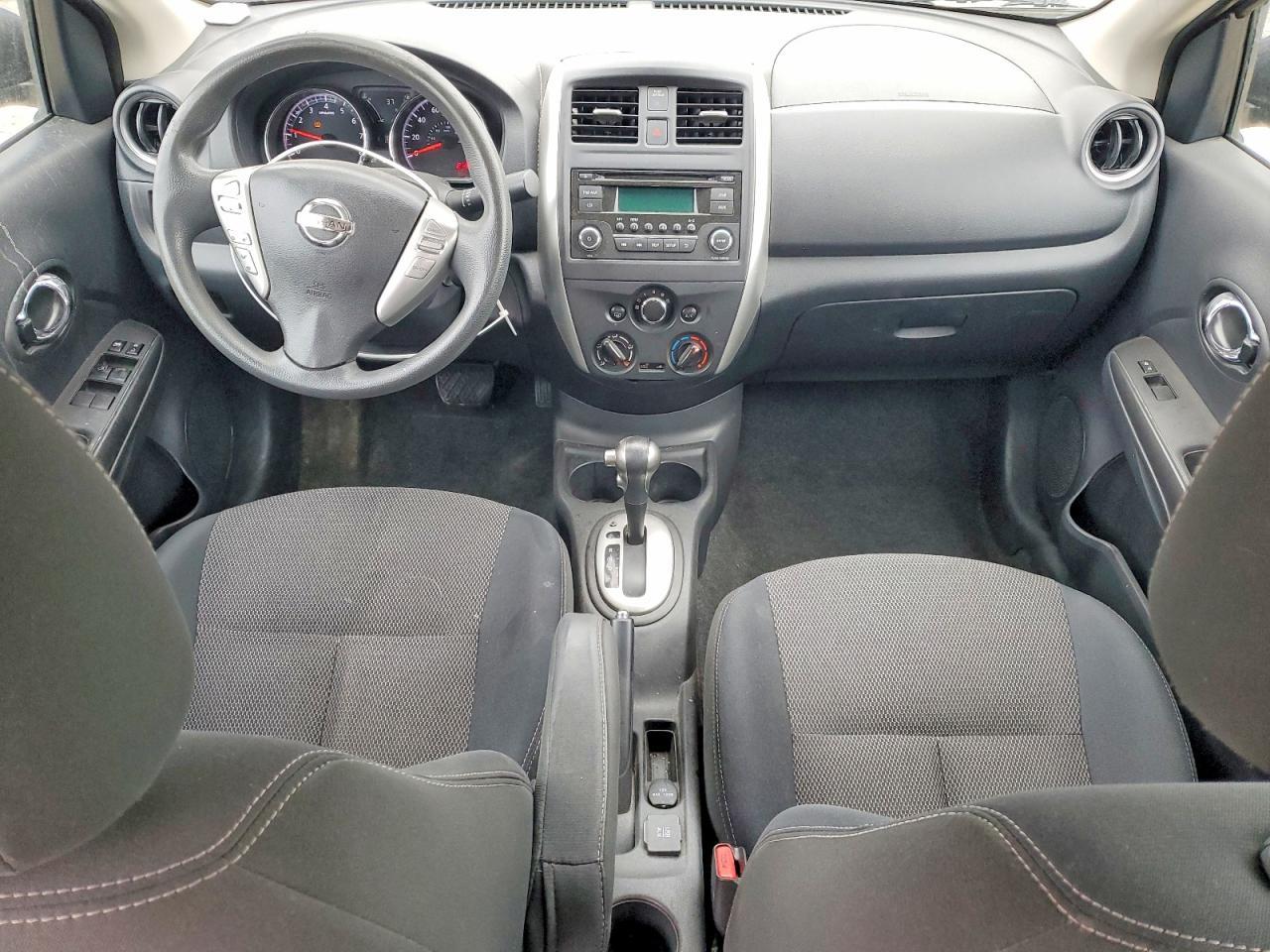 2015 NISSAN VERSA