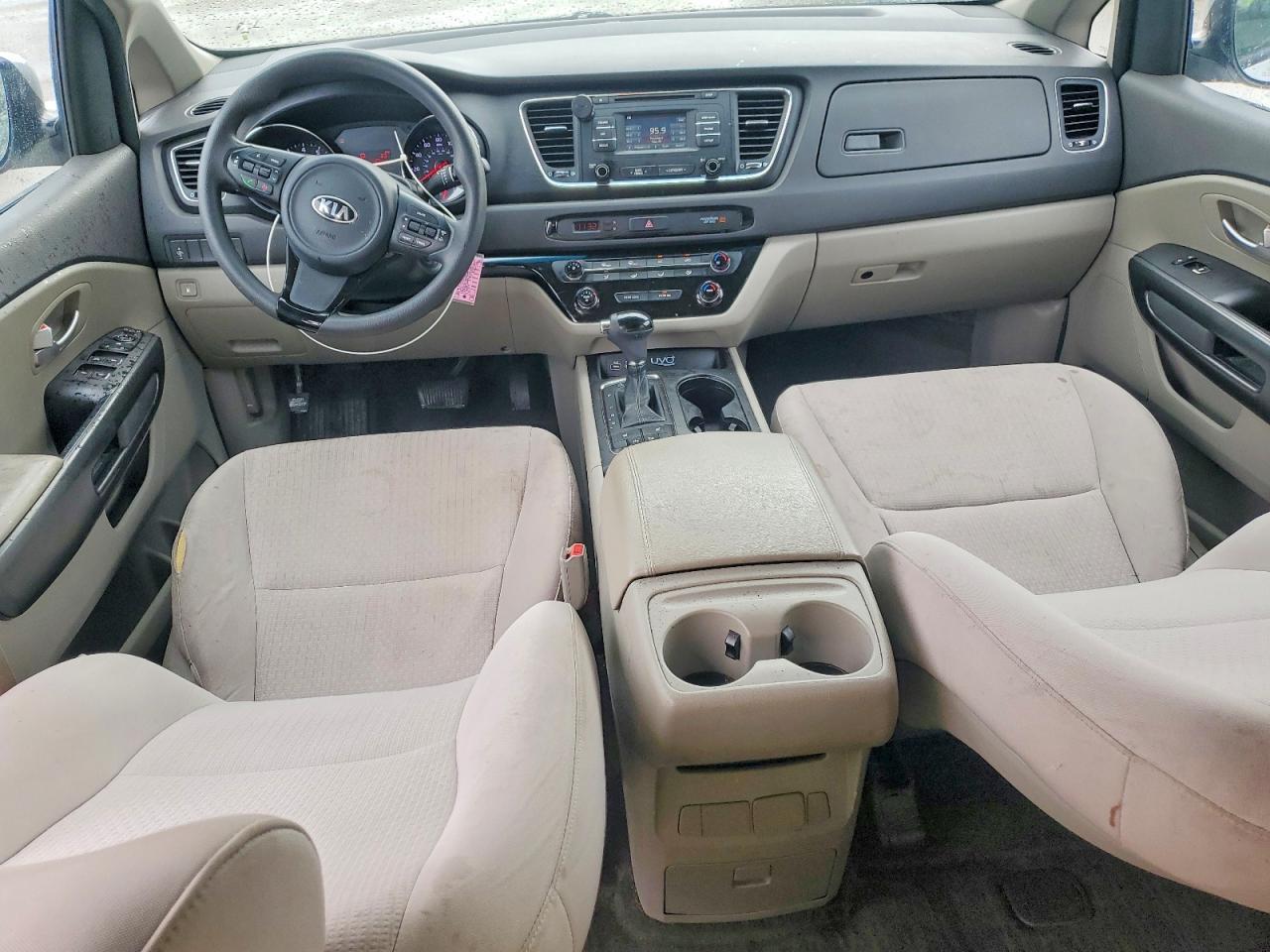 2016 KIA SEDONA