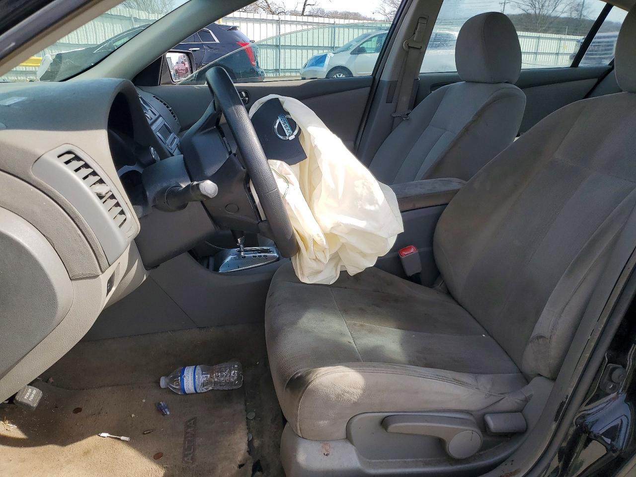 2010 NISSAN ALTIMA