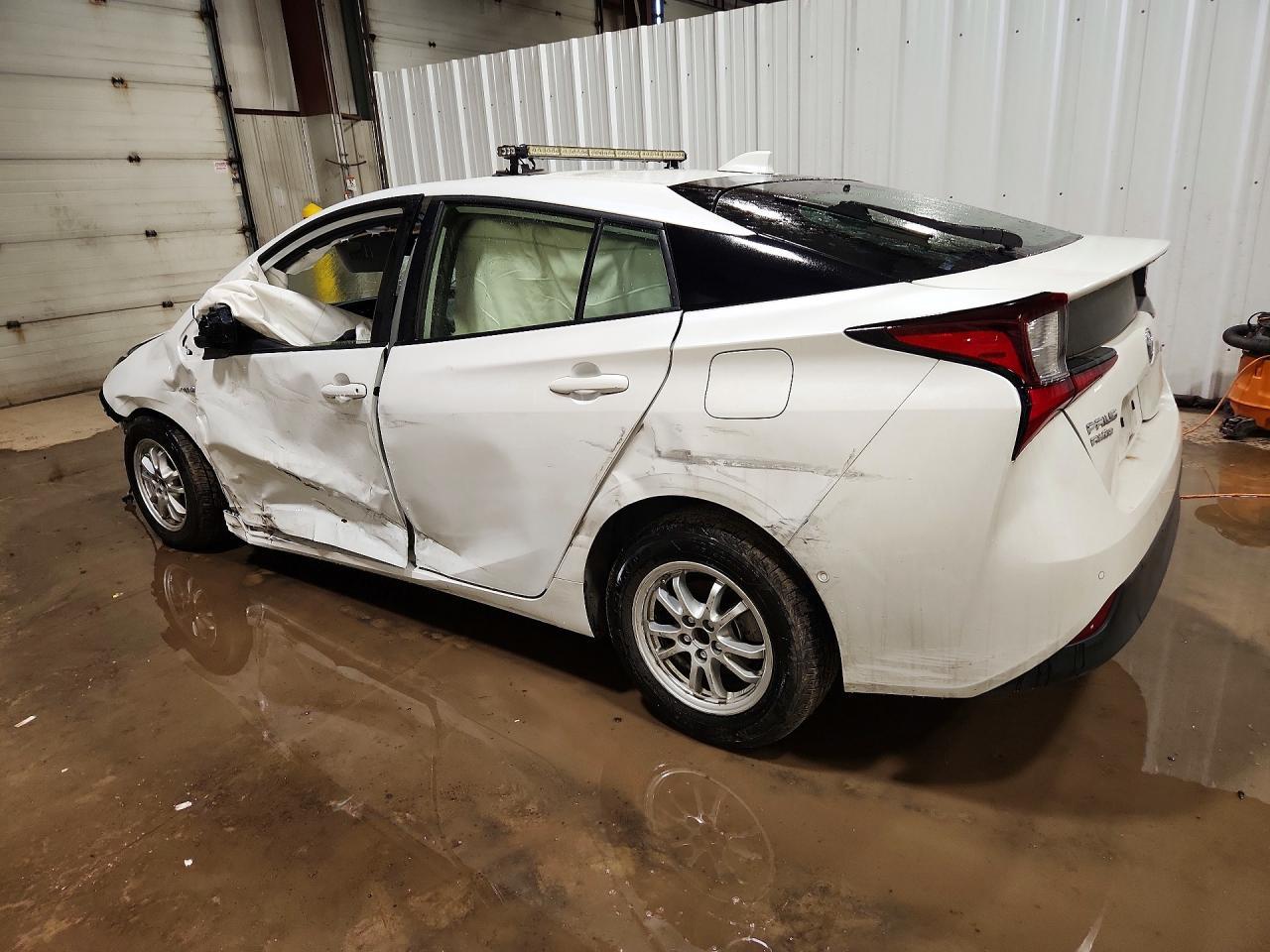 2021 TOYOTA PRIUS