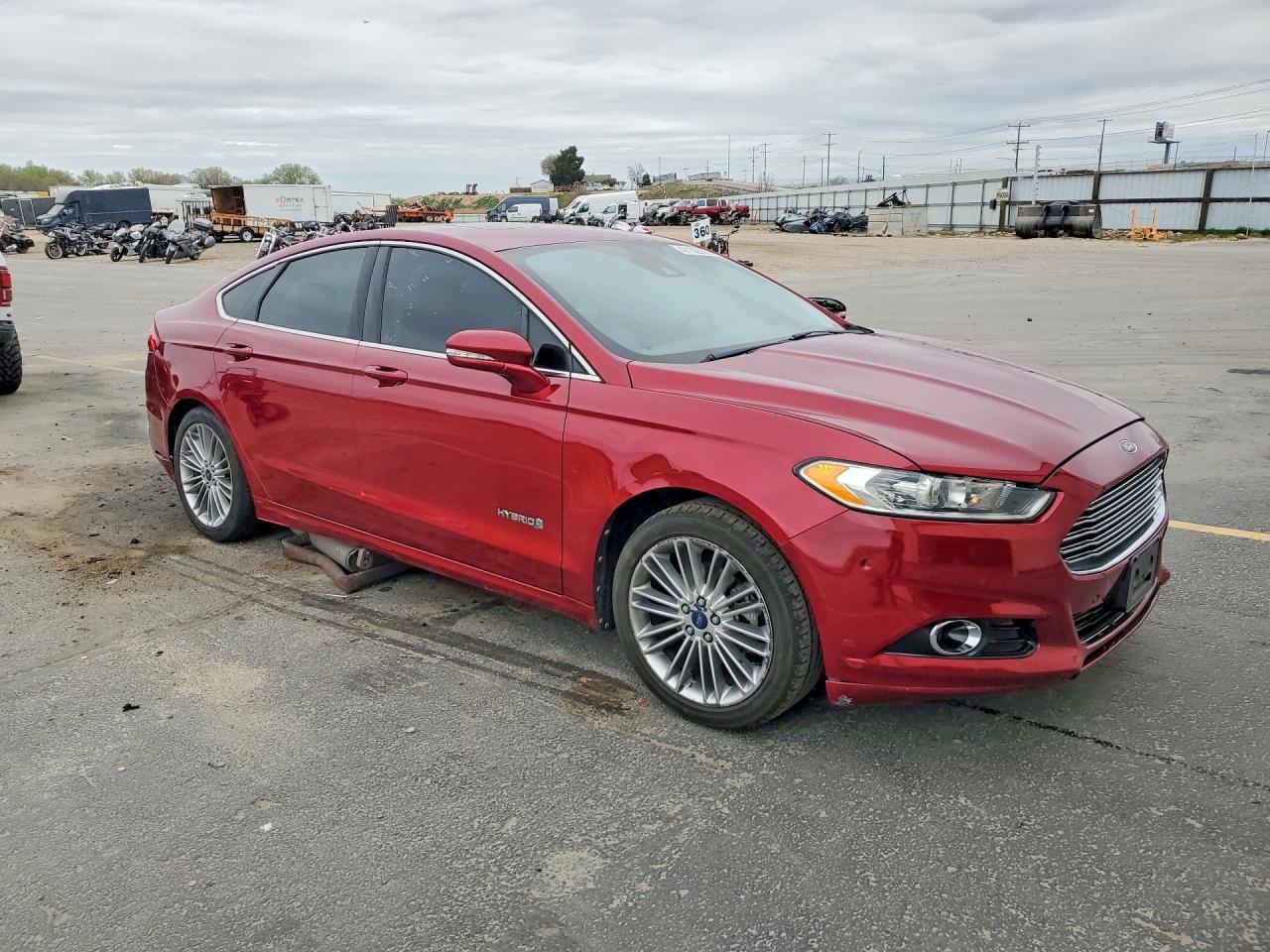 2013 FORD FUSION