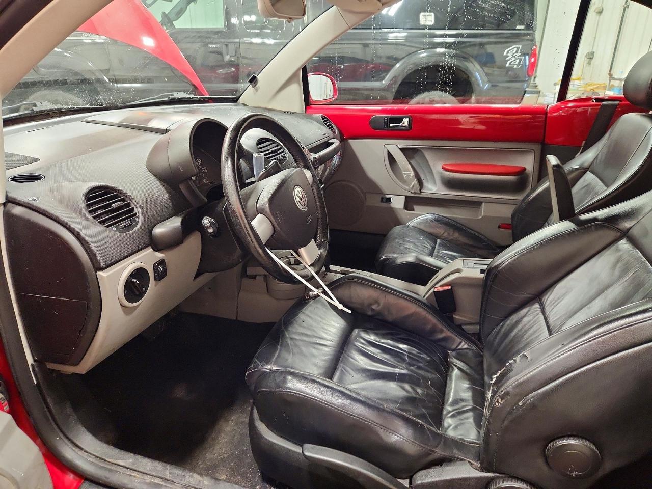 2005 VOLKSWAGEN Beetle