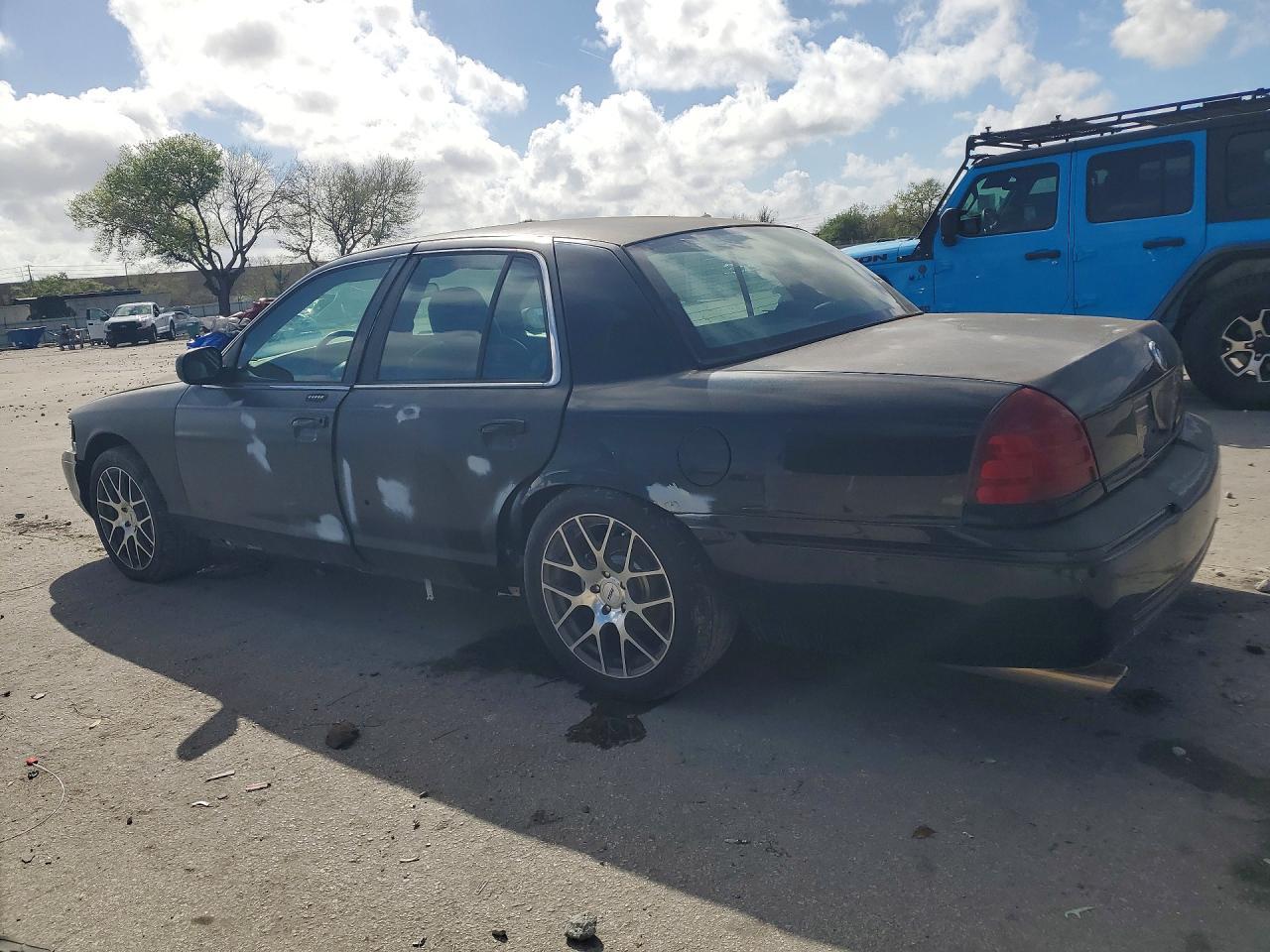 2003 MERCURY Marauder