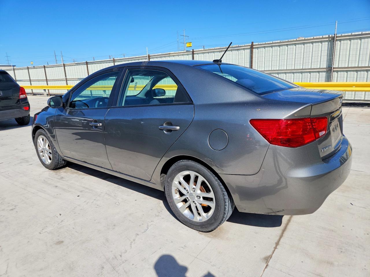2012 KIA FORTE