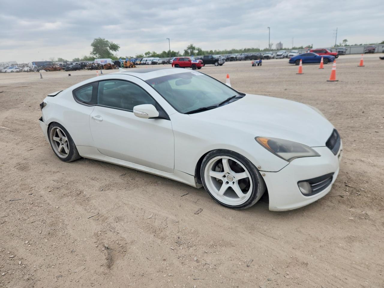 2010 HYUNDAI GENESIS