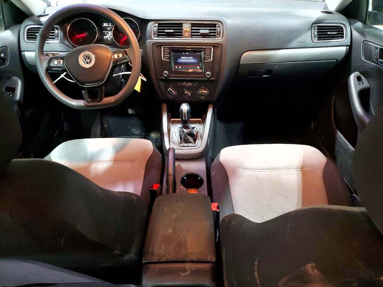 2017 VOLKSWAGEN JETTA