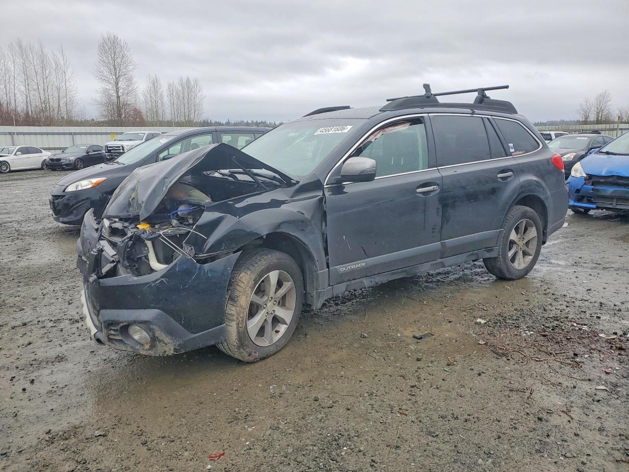 2013 SUBARU Outback