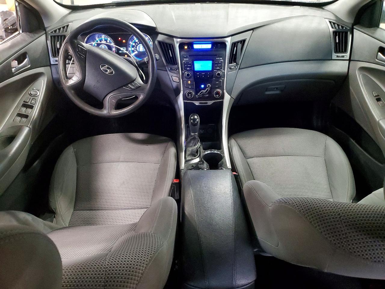 2011 HYUNDAI SONATA