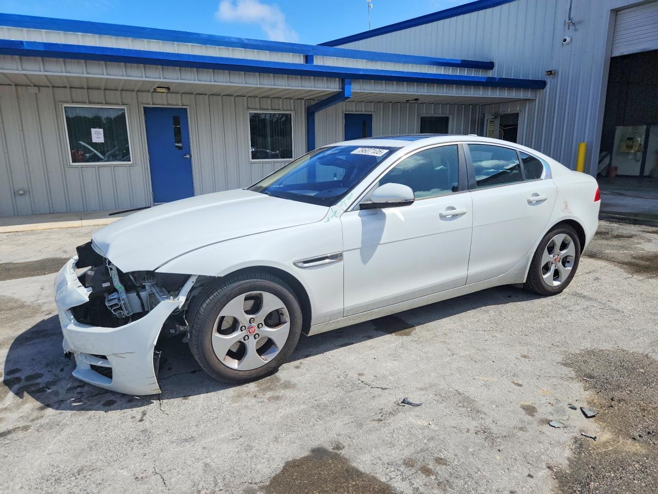 2017 JAGUAR XE