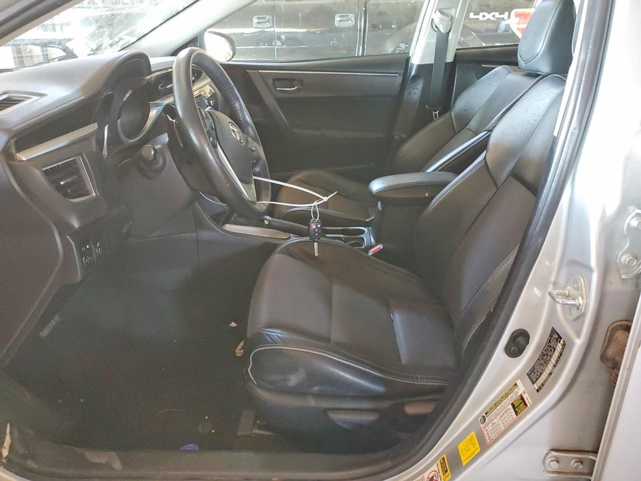 2016 TOYOTA COROLLA