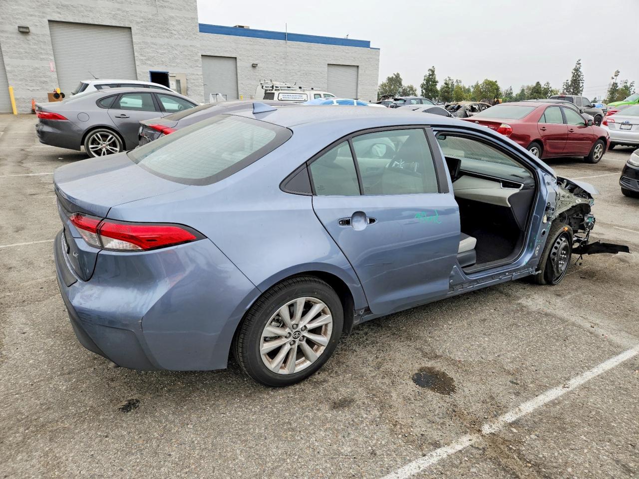 2025 TOYOTA COROLLA