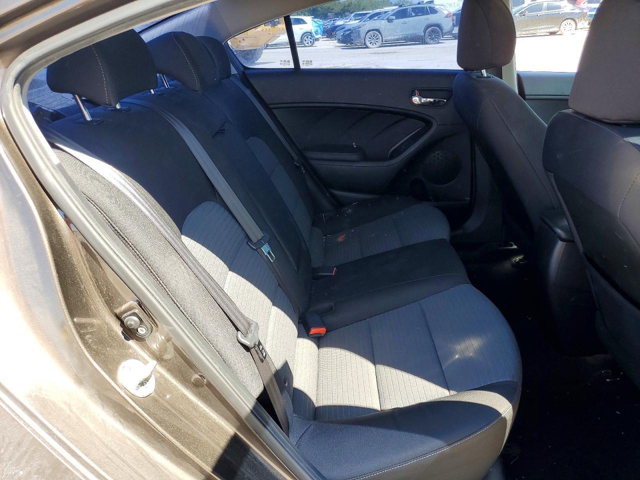 2015 KIA FORTE